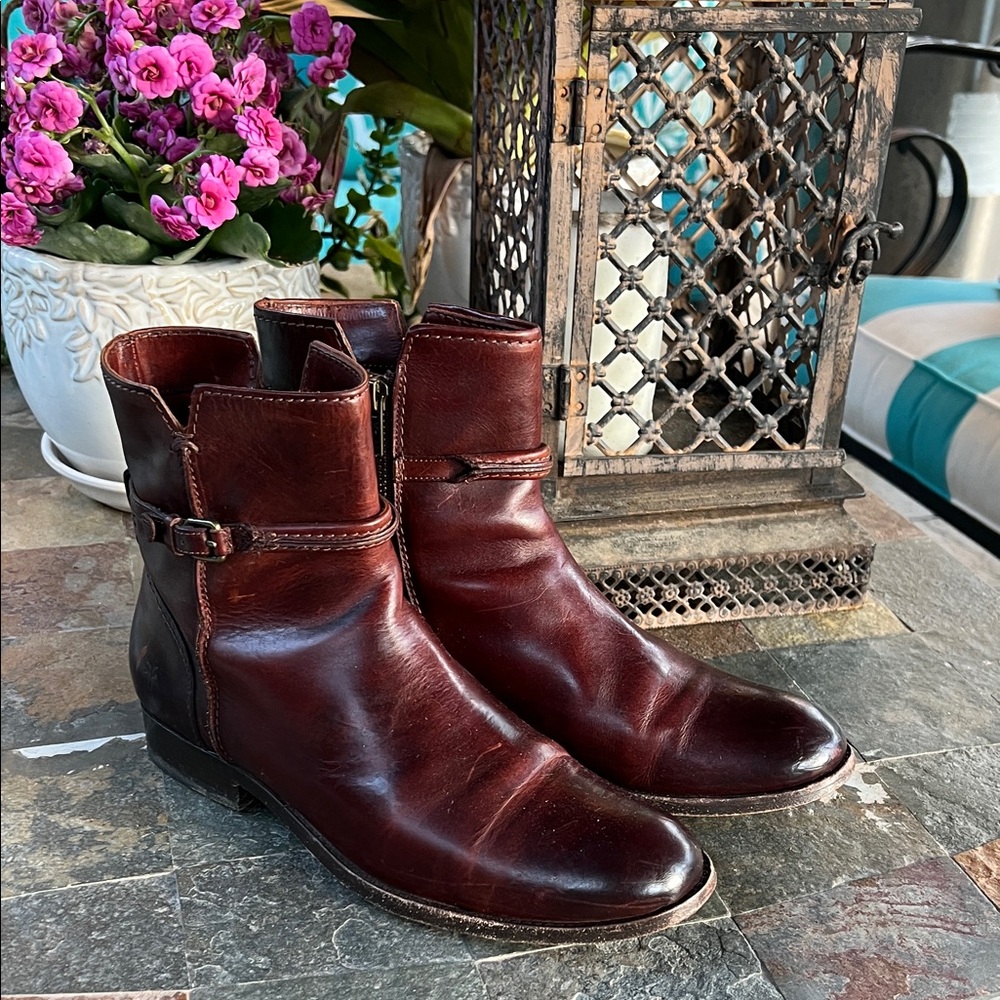 Frye Melissa Brown Leather Ankle Bootie 8
